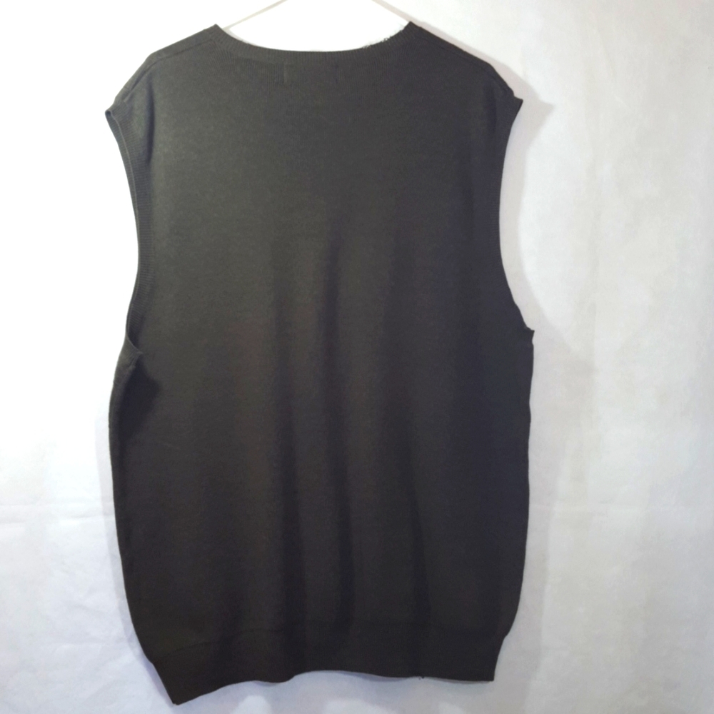 Croft & Barrow Vest - Picture 2 of 7